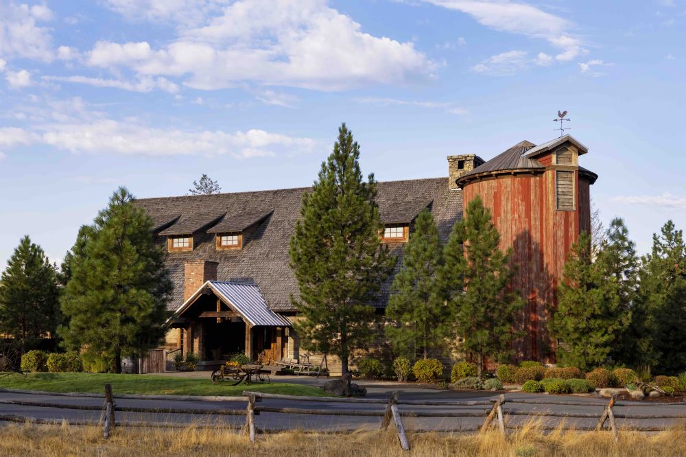 Gozzer Clubhouse 2 copy