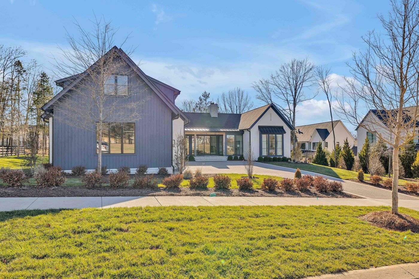 Residence at Troubadour